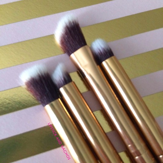 Boxycharm Goal Digger Luxie Gold Glitter Brushes 3 Lipstick and Nachos